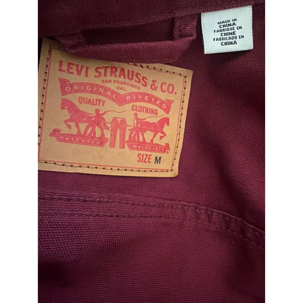 Levi’s men’s trucker jacket denim red size m